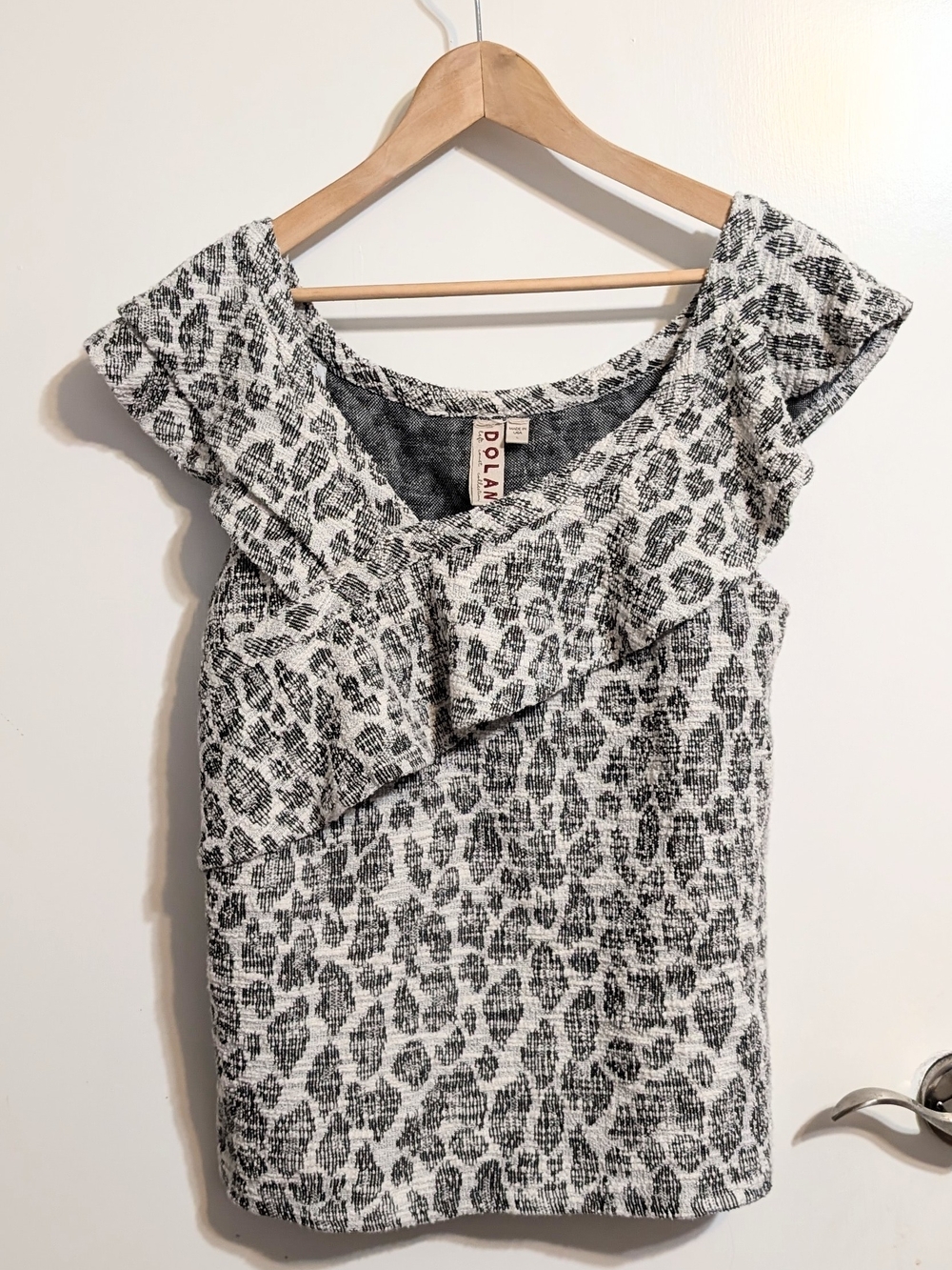 Dolan Anthropologie Leopard Print Textured Knit Ruffle Blouse Made in USA L